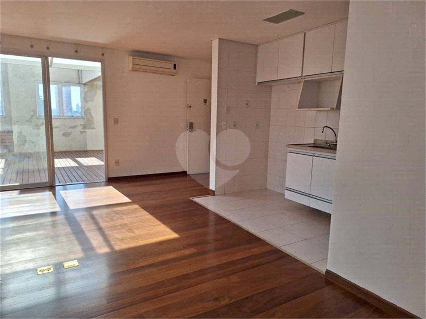 Cobertura à venda com 2 quartos, sendo 1 suíte, em Pinheiros, São Paulo, SP