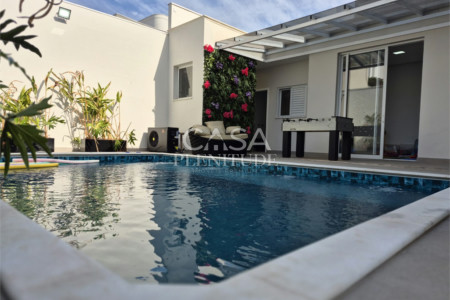 Casa em condomínio à venda com 4 quartos, sendo 3 suítes, em Iporanga, Sorocaba, SP