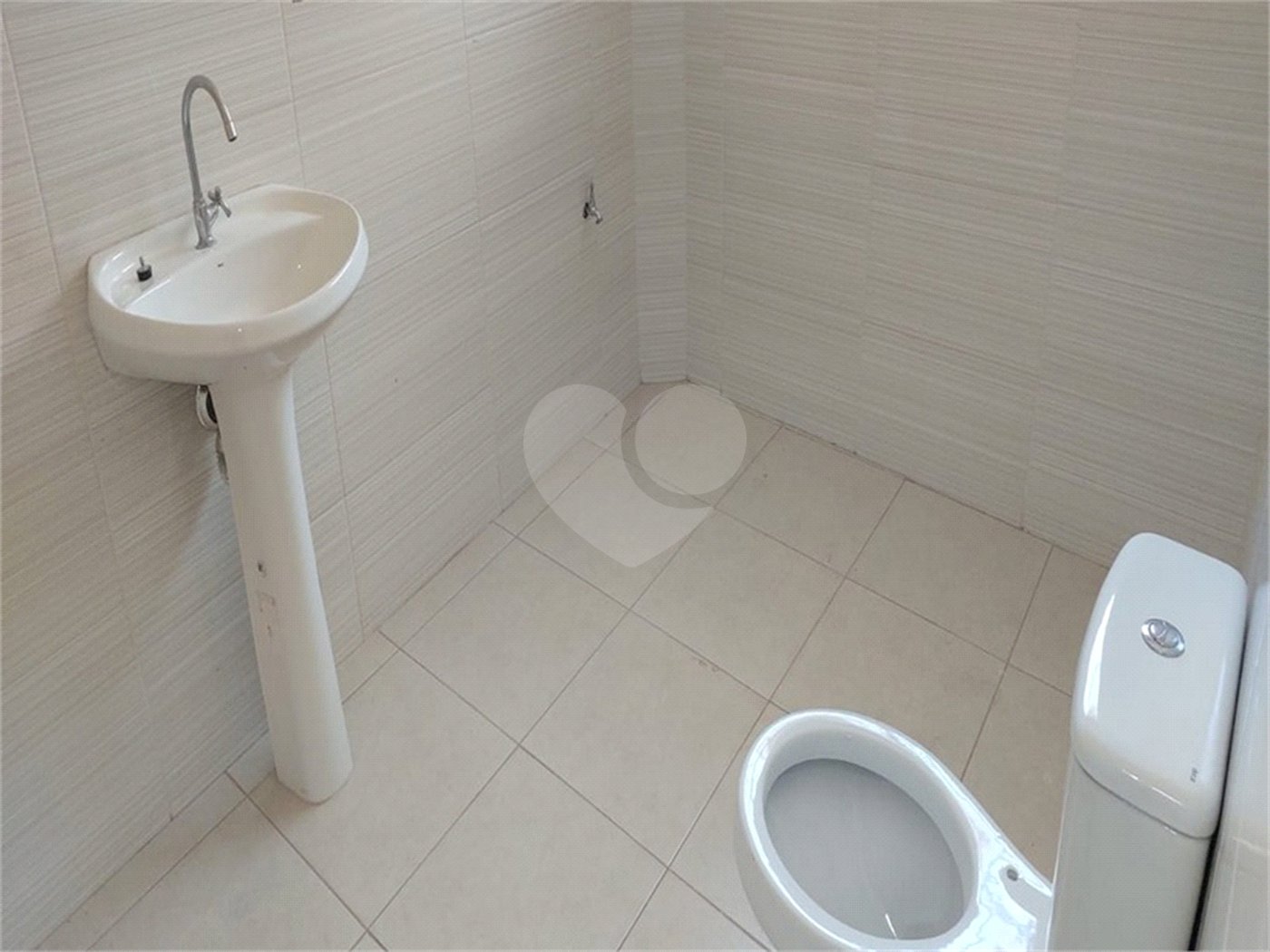 Sobrado à venda com 3 quartos, sendo 2 suítes, em Vila Paulicéia, São Paulo, SP