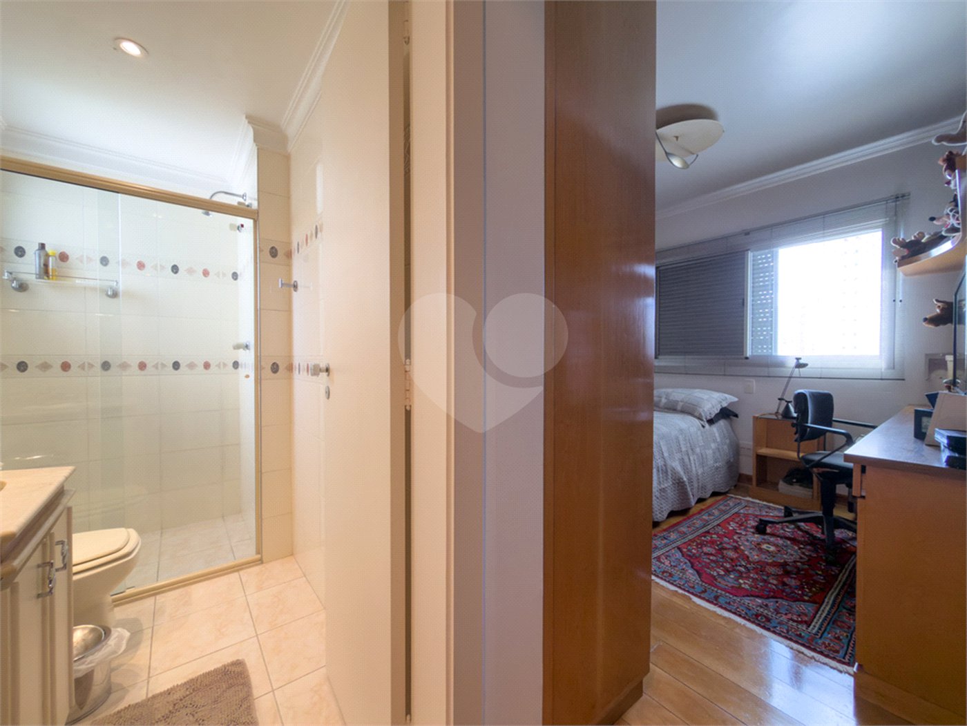 Apartamento com 190 metros 3 suítes 4 vagas de garagem