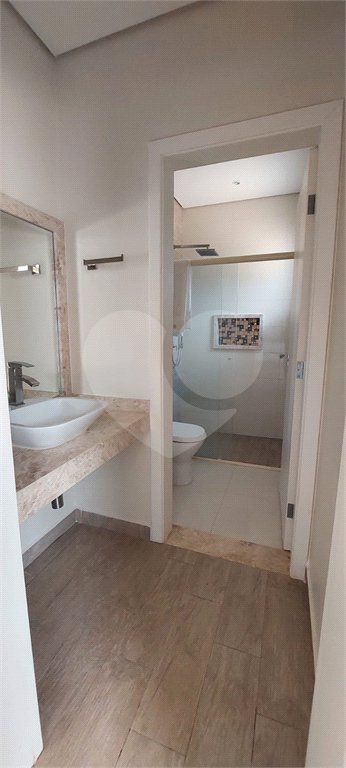 Casa à venda com 3 suítes no condomínio Figueira Garden, Atibaia - SP
