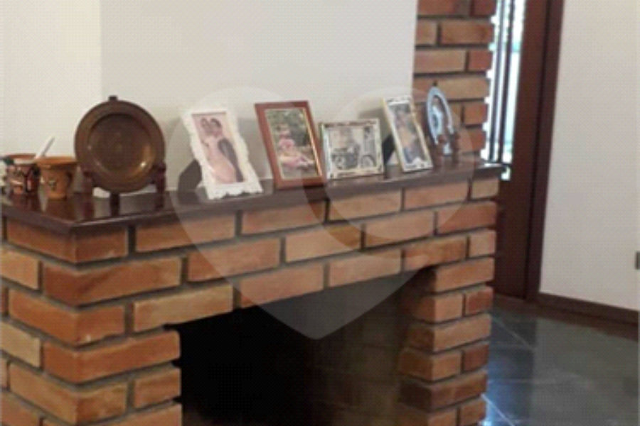 Casa à venda com 3 quartos, sendo 4 suítes,  no condomínio Alpes da Cantareira, Mairiporã - SP