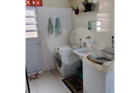 Casa Térrea à venda com 3 quartos, sendo 1 suíte, em Vila Maria Helena, Indaiatuba, SP