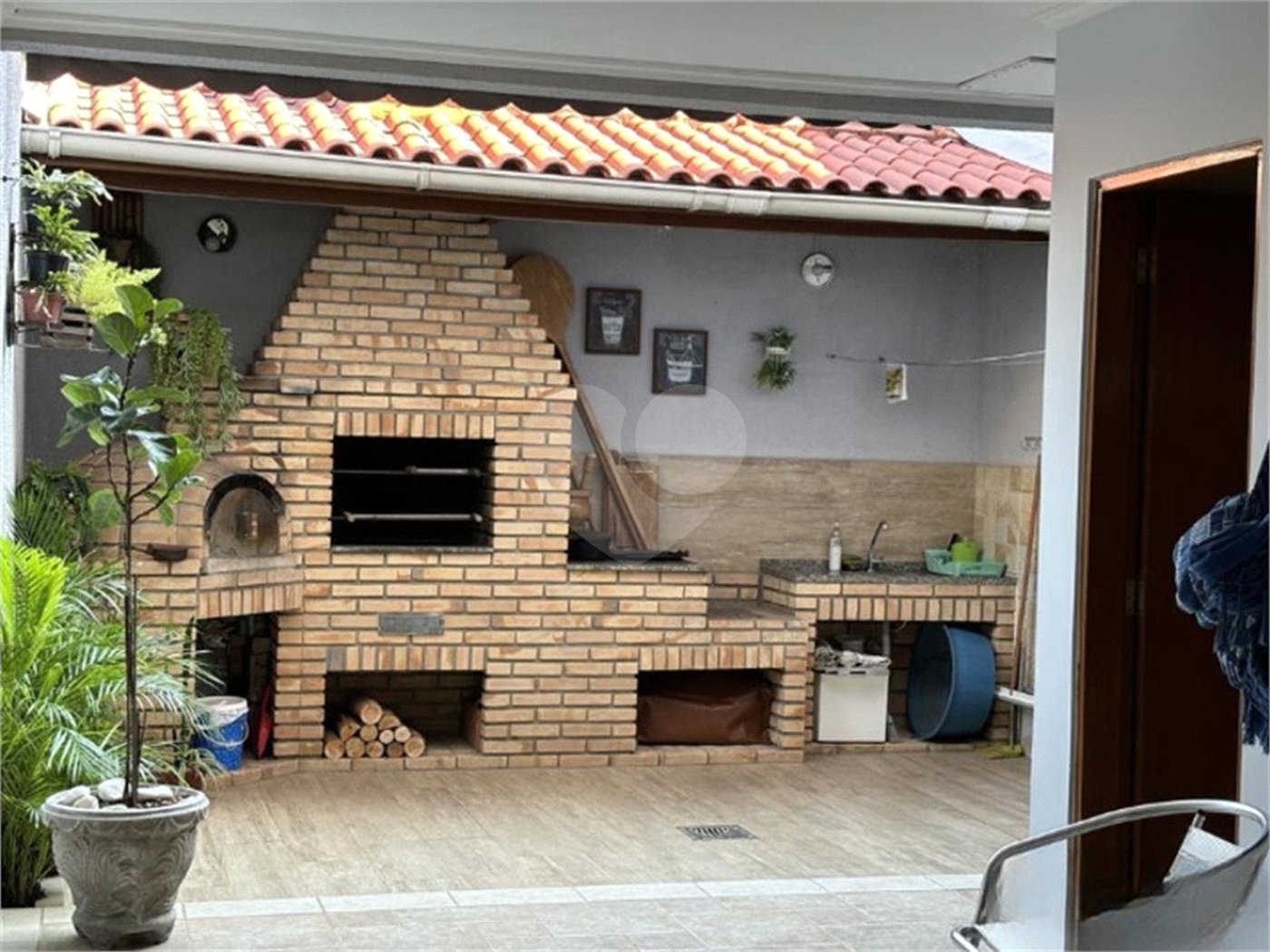 Sobrado à venda com 4 quartos, sendo 1 suíte, em Vila Floresta, Santo André, SP