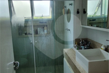 Apartamento à venda com 3 suítes em Jardim Londrina, São Paulo, SP