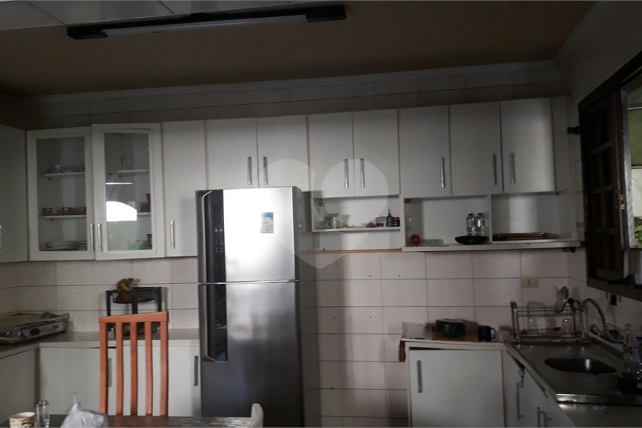 Sobrado à venda com 4 quartos, sendo 1 suíte, em Vila Nova Cachoeirinha, São Paulo, SP