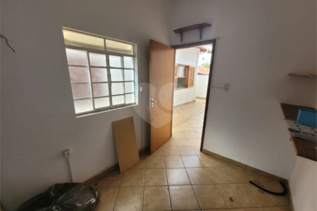 Sobrado à venda com 4 quartos, sendo 1 suíte,  em Jardim Itamaracá, Indaiatuba, SP