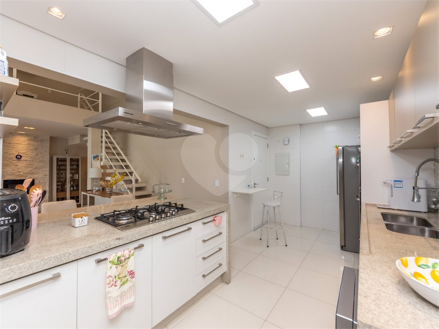 Apartamento à venda com 4 quartos, sendo 3 suítes, em Brooklin Paulista, São Paulo, SP