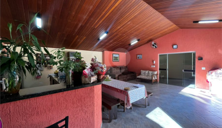 Casa à venda com 3 quartos, sendo 1 suíte,  em Vila Nastri, Itapetininga, SP