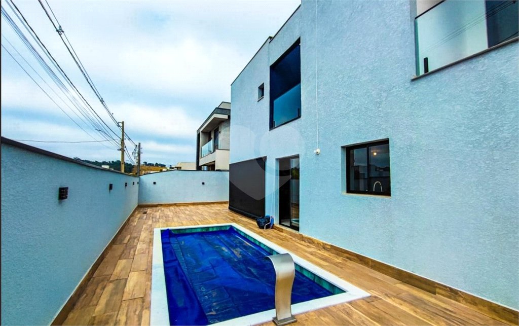 Casa à venda com 4 suítes no condomínio Residencial Vila Real, Bragança Paulista - SP