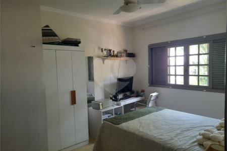 Casa à venda com 3 quartos, sendo 2 suítes, no condomínio Outeiro das Flores, Itupeva - SP
