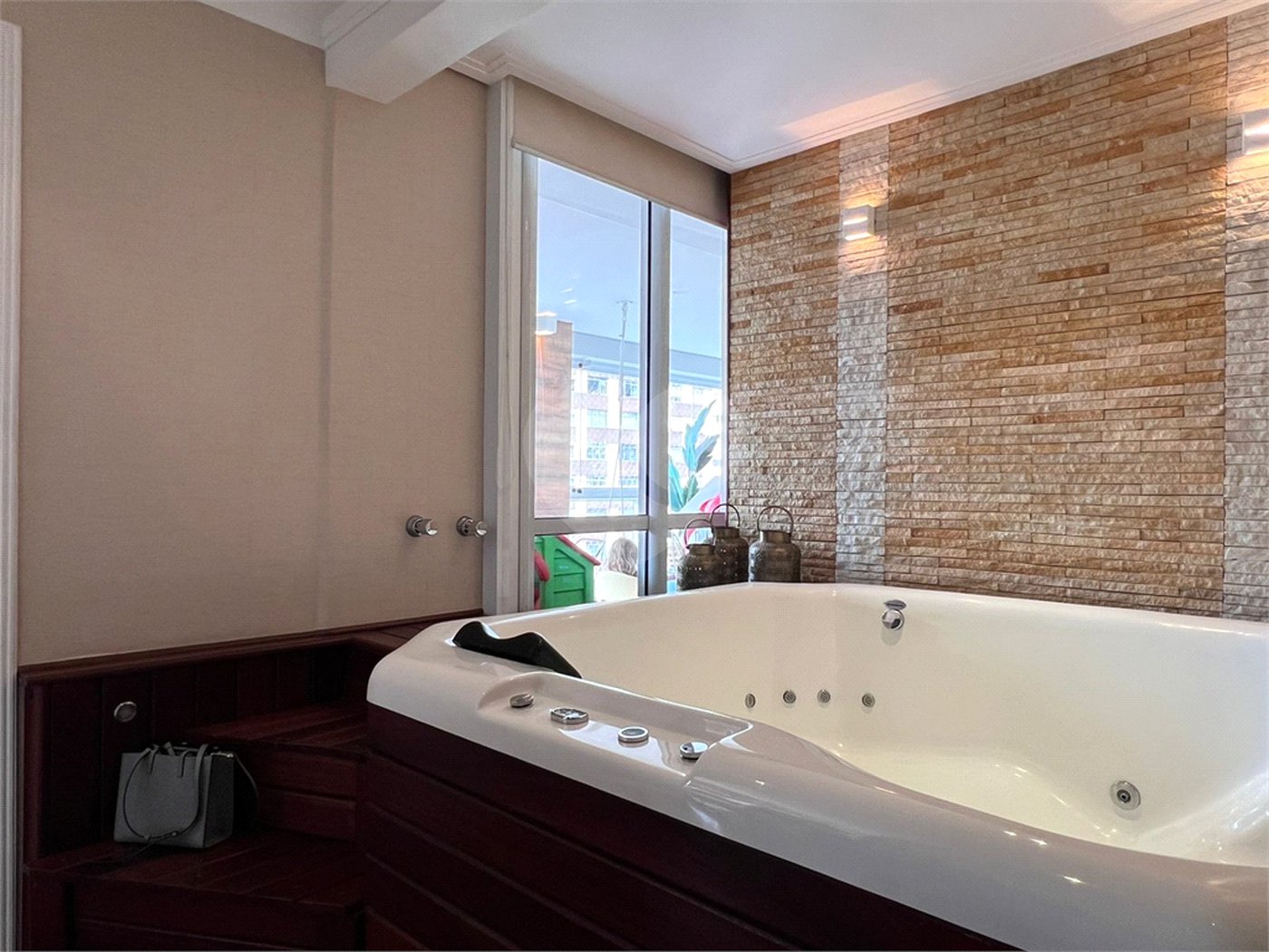 Apartamento à venda com 3 suítes em Santana, São Paulo, SP