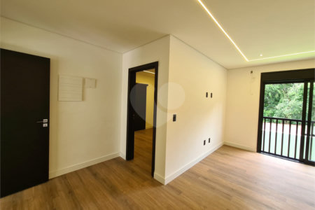 Casa em condomínio à venda com 3 suítes em Vila Santista, Atibaia, SP