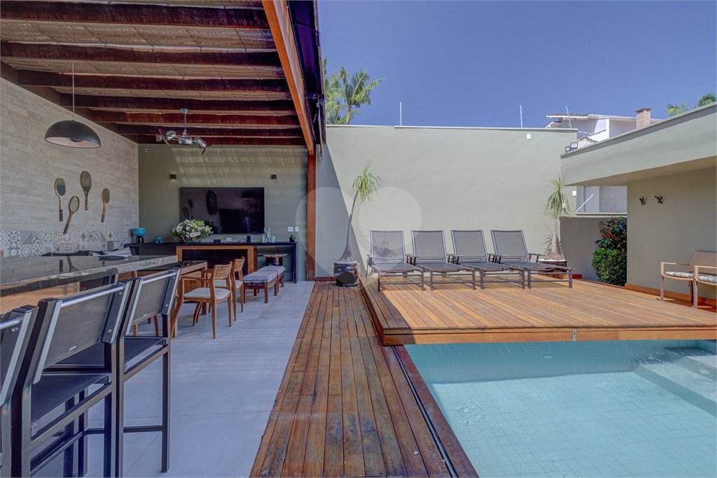 Casa à venda ou para alugar com 5 suítes em Alto da Boa Vista, São Paulo, SP