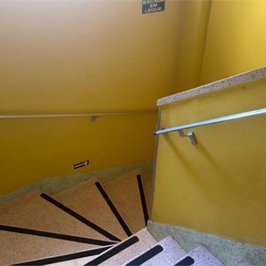 Apartamento Residencial à venda, Vila Guilhermina, Praia Grande - AP0381.
