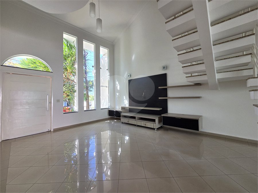 Casa para alugar com 3 suítes no condomínio Residencial Villa dos Inglezes, Sorocaba - SP