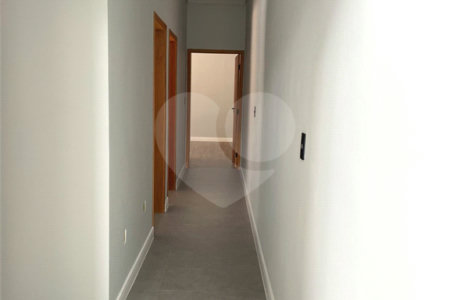 Casa à venda com 3 quartos, sendo 1 suíte, no condomínio Residencial Villa do Bosque, Sorocaba - SP
