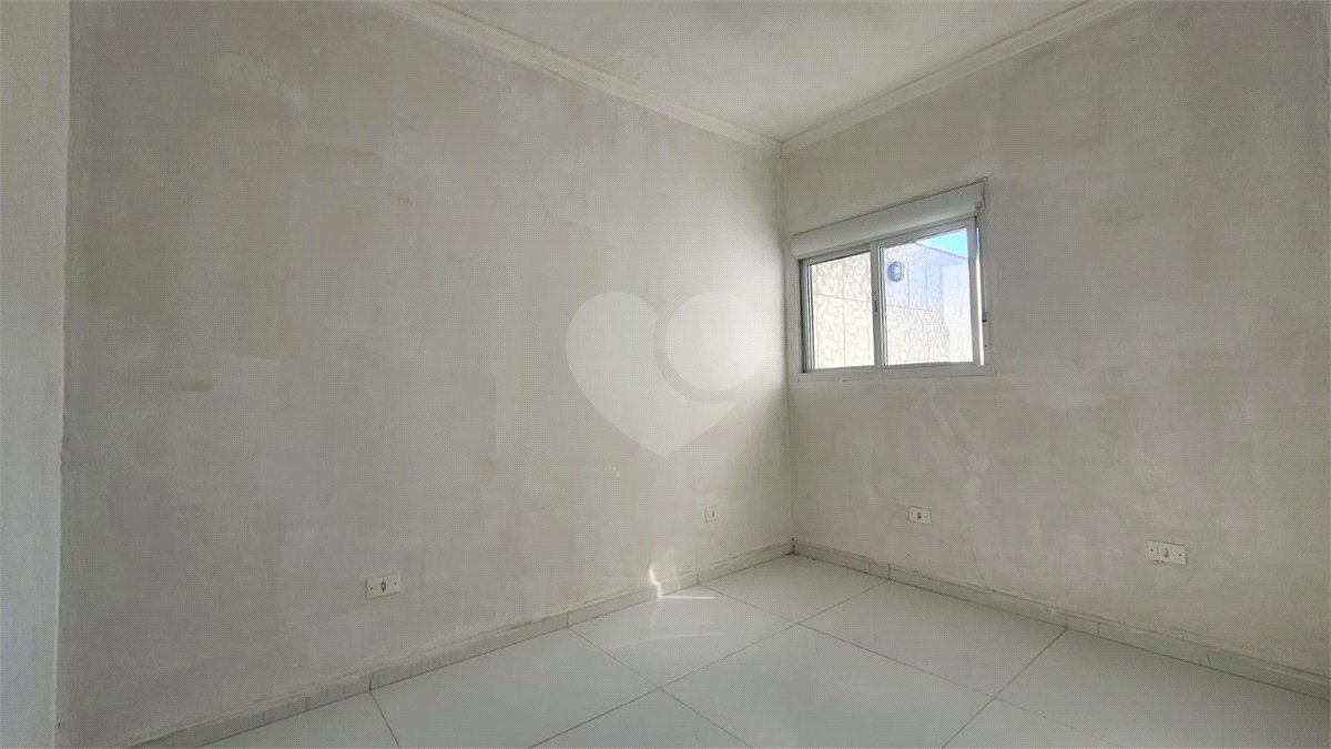 Casa Térrea à venda com 3 quartos, sendo 1 suíte,  em Villa Di Cesar, Mogi das Cruzes, SP
