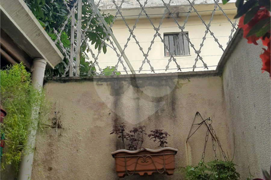 Casa à venda com 3 quartos, sendo 1 suíte, no condomínio Barbará II, São Paulo - SP