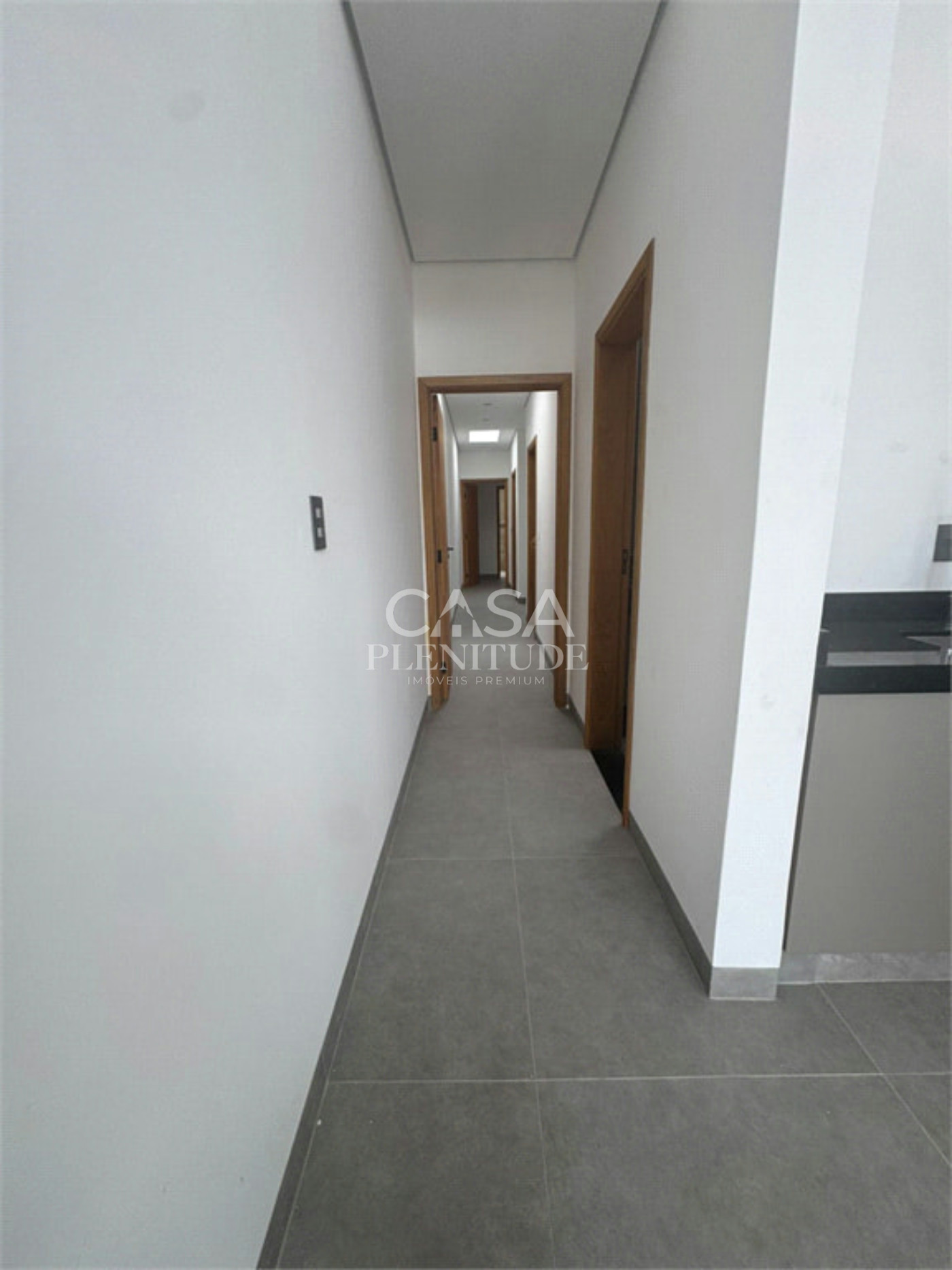 Terreno em condomínio à venda com 3 quartos, sendo 1 suíte, em Wanel Ville, Sorocaba, SP