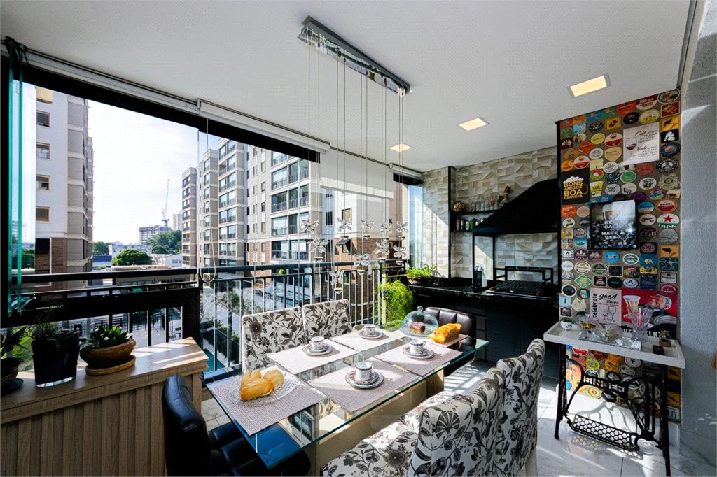 Apartamento à venda com 2 quartos, sendo 1 suíte, em Água Branca, São Paulo, SP