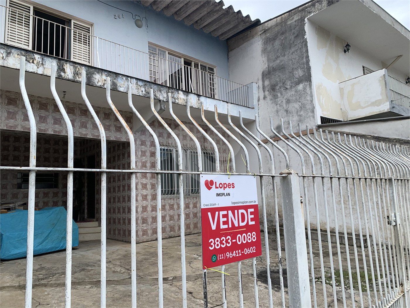 Casa à venda com 3 quartos, sendo 1 suíte,  em Parque Maria Domitila, São Paulo, SP