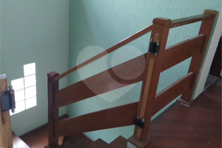 Sobrado à venda com 3 quartos, sendo 1 suíte,  em Vila Urupês, Suzano, SP