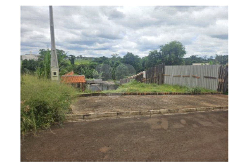 Terreno à venda em Jardim Universal, Araraquara, SP