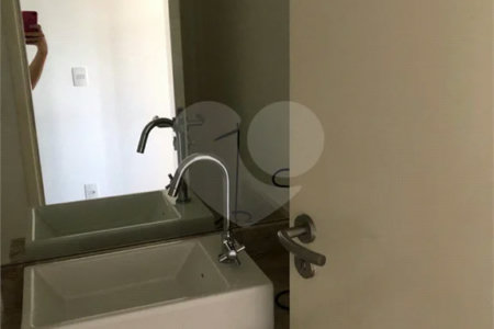 Apartamento à venda com 3 suítes em Santana, São Paulo, SP