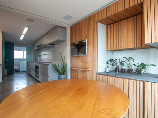 Apartamento à venda com 3 suítes em Brooklin, São Paulo, SP