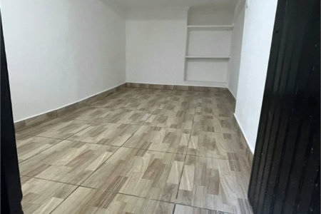 Casa à venda com 3 quartos, sendo 1 suíte,  em Jardim Monte Kemel, São Paulo, SP