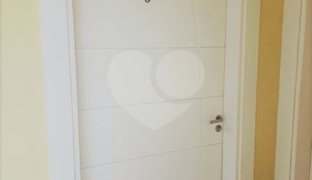 Sobrado à venda com 3 quartos, sendo 1 suíte,  em Parque Novo Mundo, São Paulo, SP