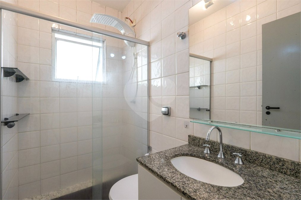 Sobrado à venda com 3 quartos, sendo 1 suíte, em Vila Morse, São Paulo, SP