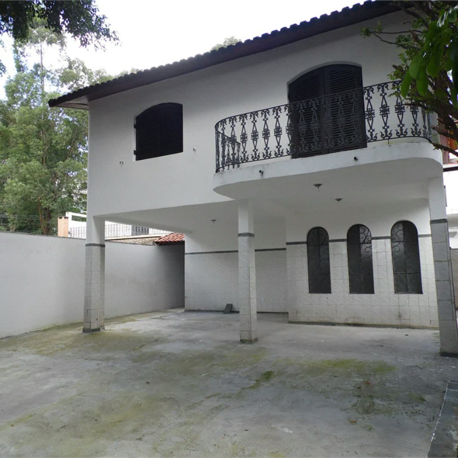 Casa à venda com 5 quartos, sendo 3 suítes, em Vila São Francisco, São Paulo, SP