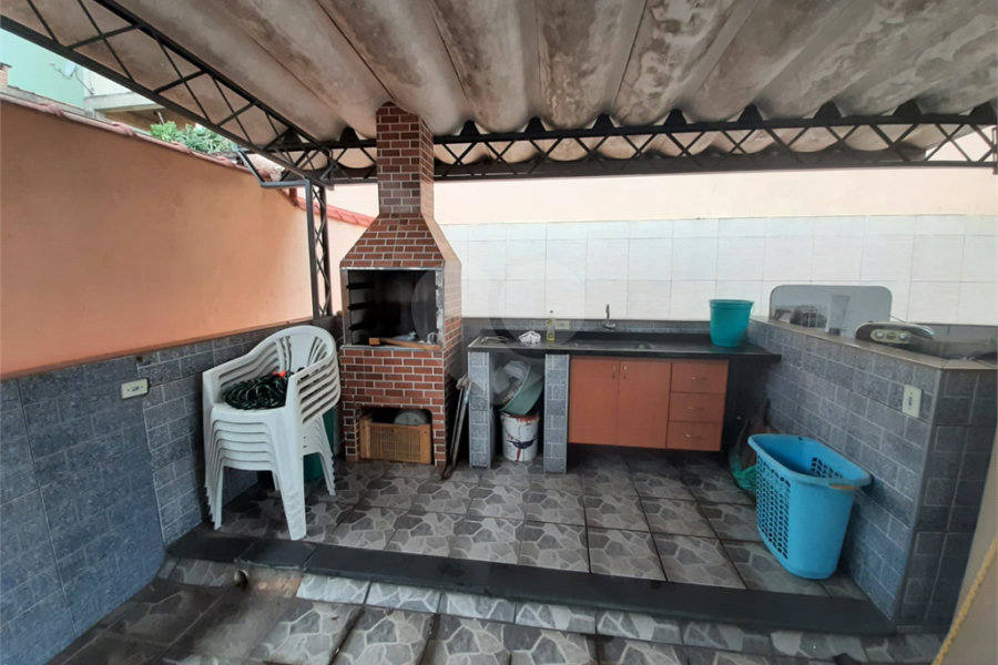 Sobrado à venda com 3 quartos, sendo 1 suíte, em Jardim Peri, São Paulo, SP
