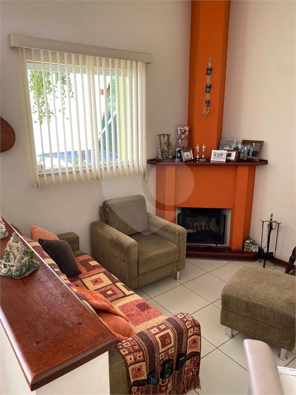 Casa à venda com 4 suítes no condomínio _portal do Sabia, Araçoiaba da Serra - SP