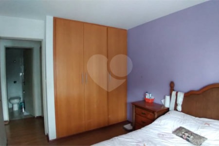 Apartamento à venda com 3 quartos, sendo 1 suíte,  em Cerqueira César, São Paulo, SP