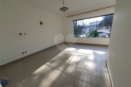 Casa Térrea à venda com 4 quartos em Cidade Monções, São Paulo, SP