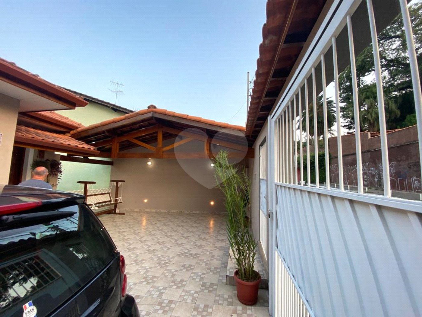 Sobrado à venda com 2 quartos, sendo 1 suíte, em Horto, São Paulo, SP