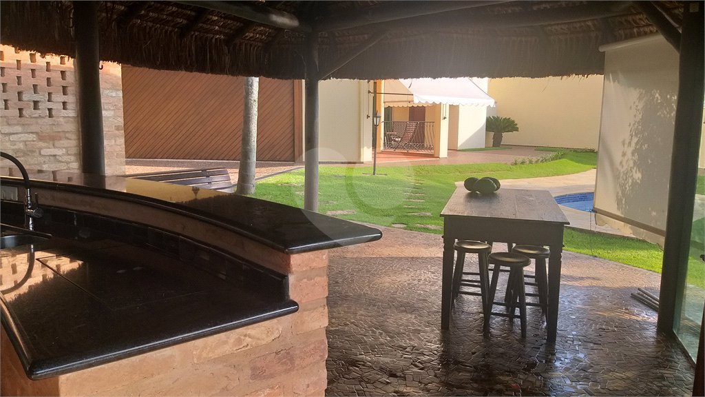 Casa à venda com 5 quartos, sendo 2 suítes, no condomínio Vinhas da Vista Alegre - Lado Sede, Vinhedo - SP