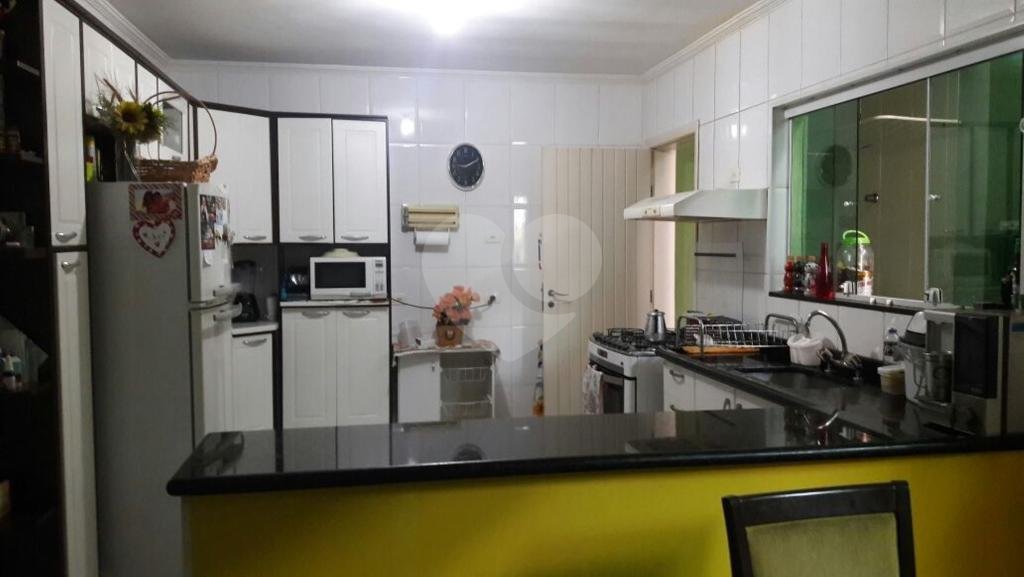Sobrado à venda com 3 quartos, sendo 1 suíte,  em Vila Mazzei, São Paulo, SP