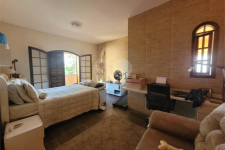 Casa à venda com 5 quartos, sendo 1 suíte, em Guaratiba, Rio de Janeiro, RJ