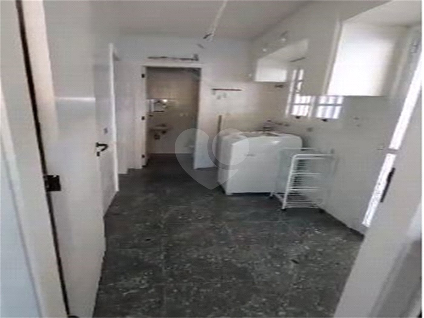 Casa à venda com 4 quartos, sendo 2 suítes,  no condomínio Res Jardim Itatinga, São Paulo - SP