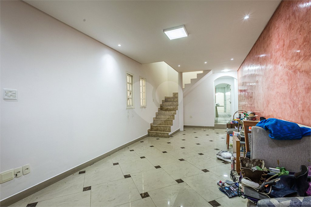 Casa à venda com 3 quartos, sendo 2 suítes, em Jardim Santa Cecília, Guarulhos, SP