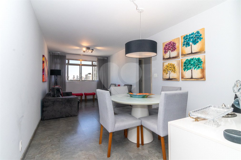 Apartamento à venda com 2 quartos em Moema, São Paulo, SP