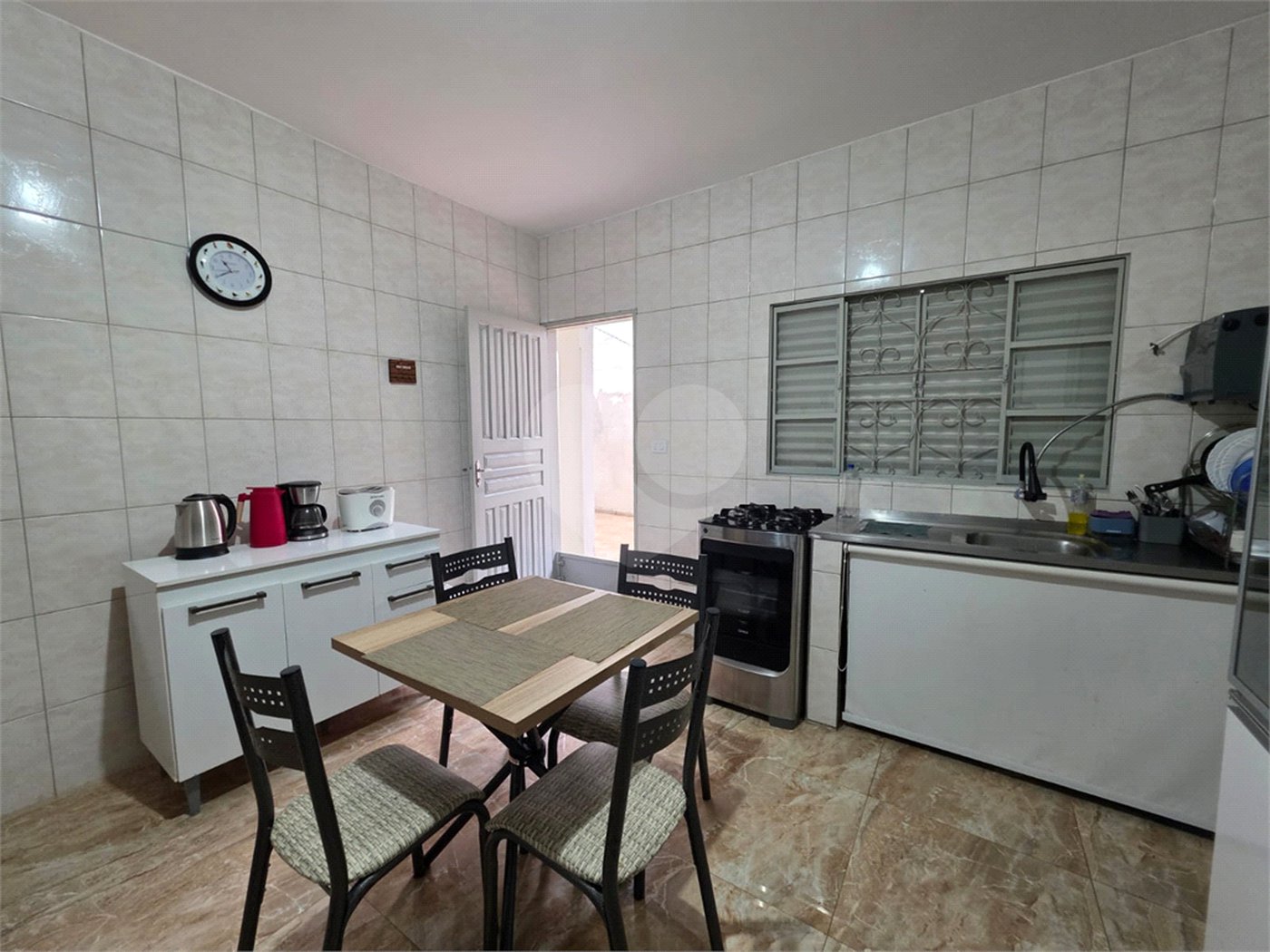 Sobrado à venda com 6 quartos, sendo 3 suítes, em Santa Teresinha, São Paulo, SP