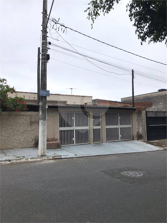 Casa à venda com 2 quartos em Jardim Ivonete, Poá, SP