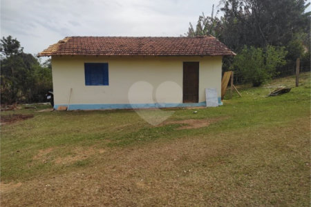 Sítio à venda com 3 quartos, sendo 2 suítes,  em Cachoeira, Atibaia, SP