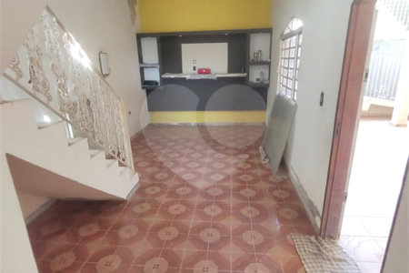 Casa à venda com 3 quartos, sendo 1 suíte, em Jardim das Palmeiras, Várzea Paulista, SP