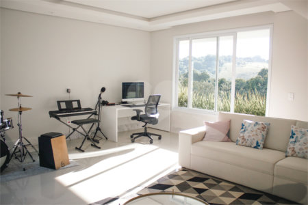 Casa à venda com 4 suítes no condomínio Residencial Saint Charbel, Araçoiaba da Serra - SP